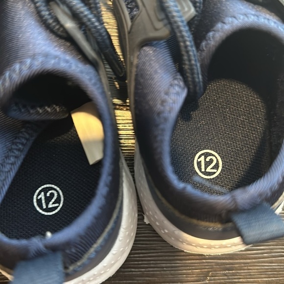 Navy Blue Toe Slip On Sneakers Kids Size 12 - Picture 3 of 5